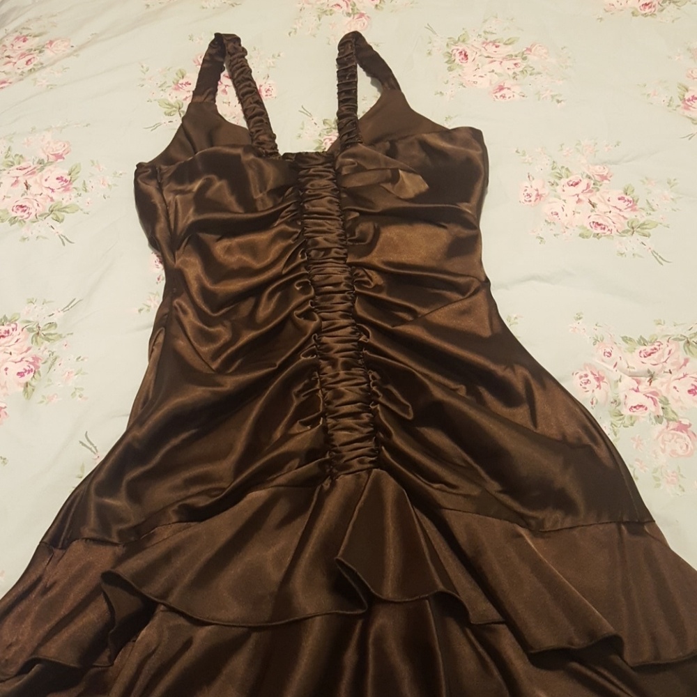 Gorgeous chocolate brown formal dress - Picture 3 of 4